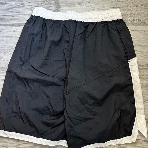 Nike Trunks Black White Mens Size XL - Picture 2 of 5